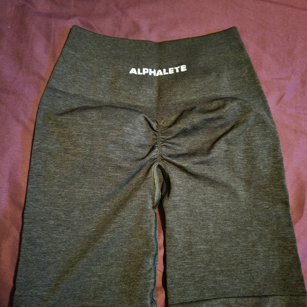 Alphalete amplify shorts